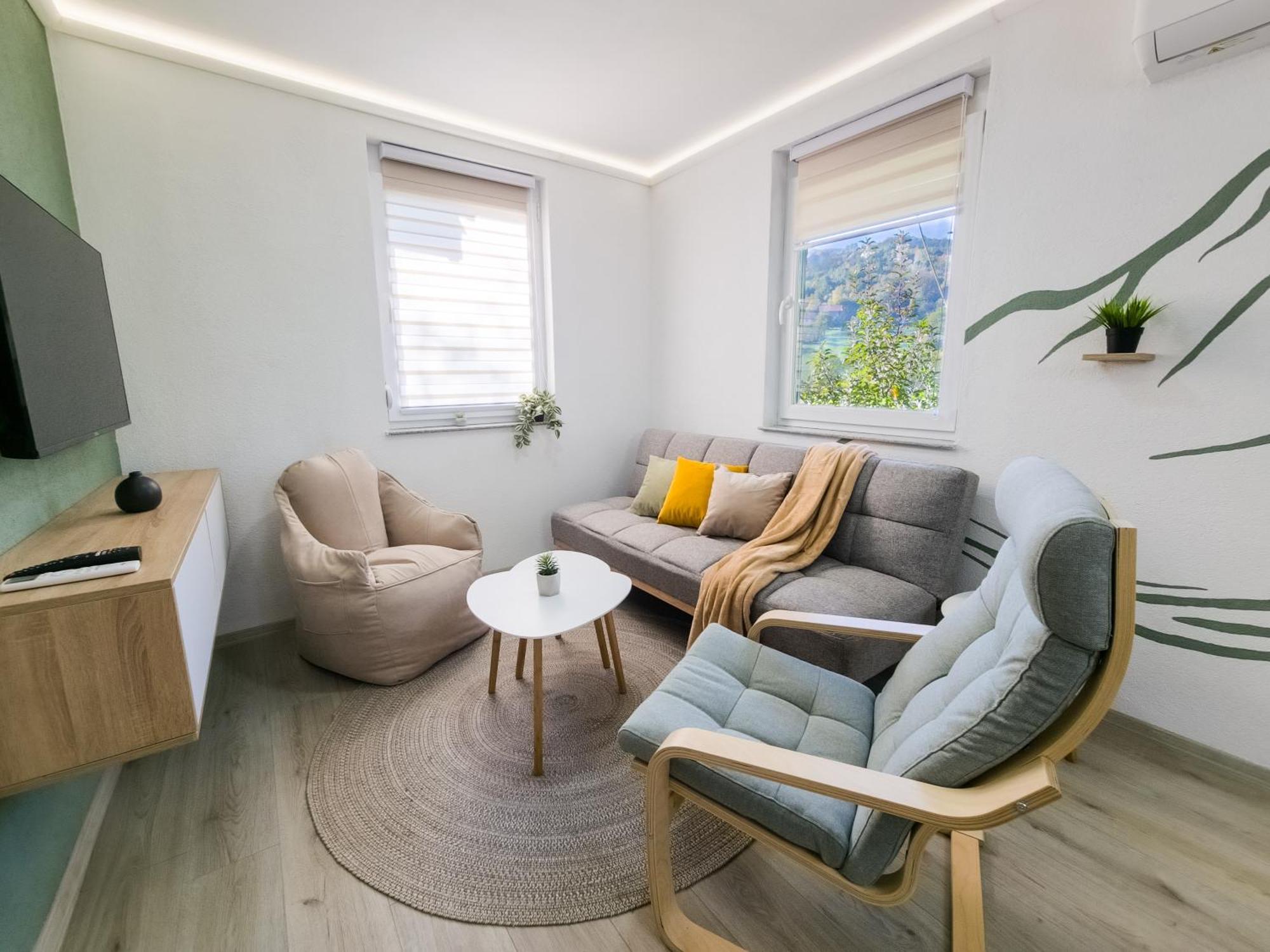 Apartment Cozy Modern Retreat SJJ